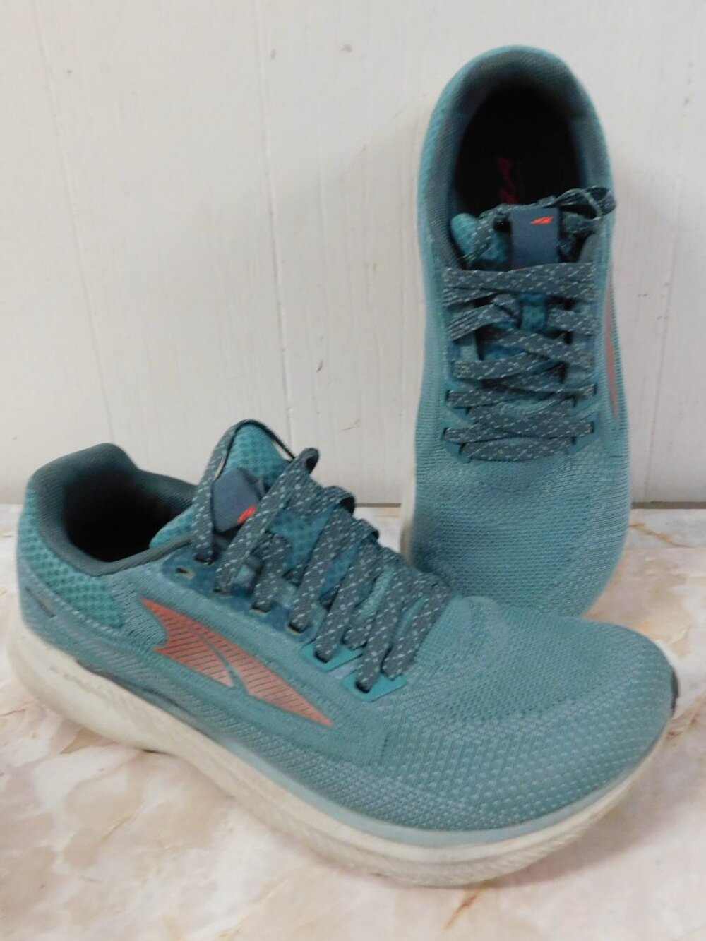 Altra Esclante Womens Shoes sz 7.5 Hiking Running ALOA7R71305